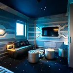 Hotel Station Cosmos