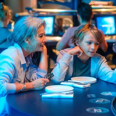 Station Cosmos Ξενοδοχείο 4*