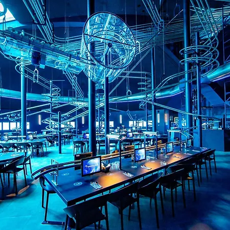 Station Cosmos 4* 沙斯讷伊迪普瓦图