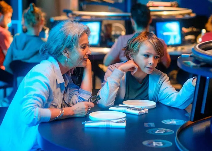 Station Cosmos Hotel 4*