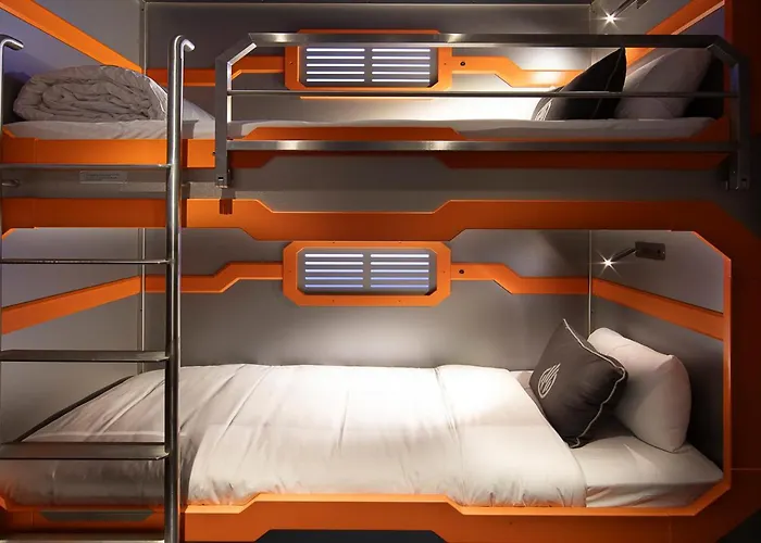 Station Cosmos Hotel Chasseneuil-du-Poitou