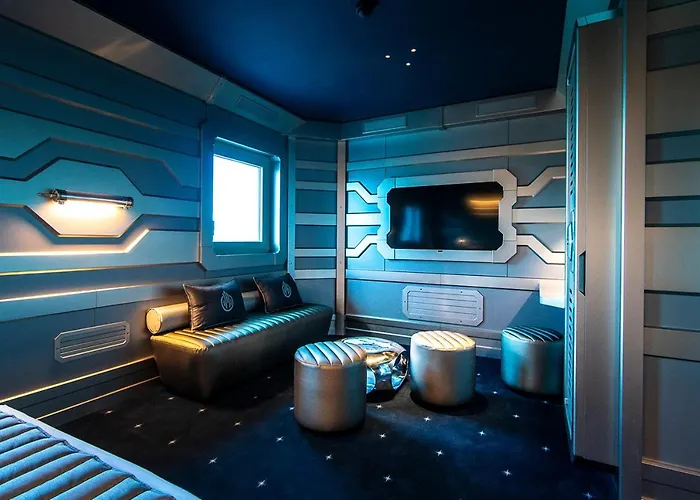 Hotel Station Cosmos